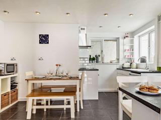 3 Bed in Brixham BX013 - 3