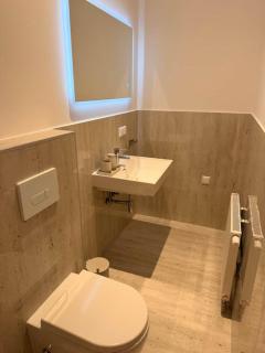Ausblick Apartments I modern, zentral, zum Wohlfühlen I 5 Min zu Fuß zu Therme, Kurpark & Natur I WLAN, Parkplatz inklusive I kontaktloser Check-in - 3