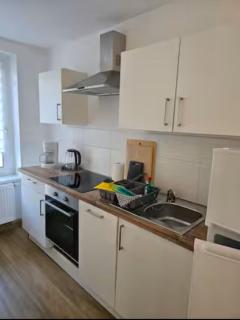 Schöne Vollausgestattete Monteurs- Gästewohnung nähe Raffinerie Leuna und Geiseltalsee für 2 Personen 0302 - 6