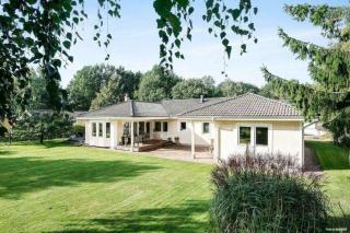 Charming villa near the beach in Vejbystrand SE01066 - 0