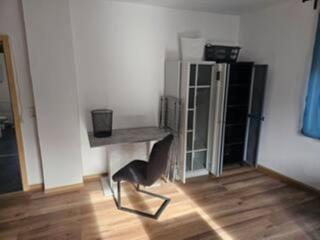 Schöne Vollausgestattete Monteurs- Gästewohnung nähe Raffinerie Leuna und Geiseltalsee für 4 Personen 0306 - 9