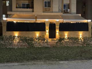 شقه ارضي بحديقه خاصه - 3