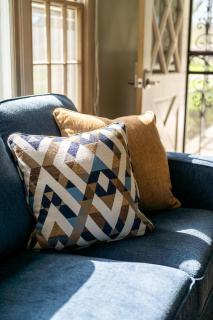 Grandma's House - Classic Indy Charm - Family Friendly - 4