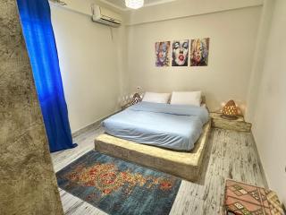 2 bedrooms apartment # 20 the upgraded - 4