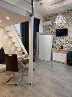 Roland Apartman Downtown - Almassy - 6