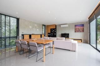 Peaceful retreat at The Woods Natural Park - 6