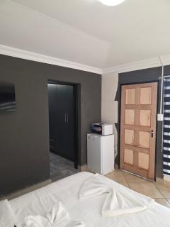 The Good Samaritan 4 - 2