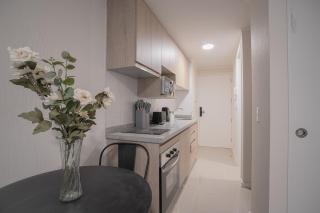 Modern Urban Studio in Santa Lucia Prime Location - 3