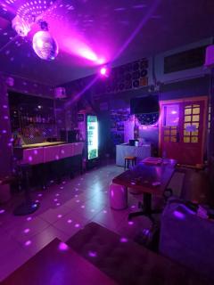 Viet Vintage Hostel n Pub - Soft mattress - Free beer on Wed,Thu,Fri,Sat - 1