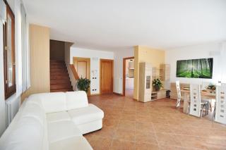 villa between lake and mountains - 9