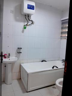 Luxury 3-Bedroom fully furnished Ocean View Apartment - 9