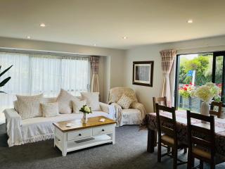 Central located new build 3 bed rooms entire house - Oamaru - 2