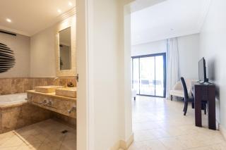 Beautiful 3BR Condo with Private Terrace and Picuzzi, Just Steps from Cap Cana Marina - 2