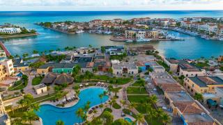 Beautiful 3BR Condo with Private Terrace and Picuzzi, Just Steps from Cap Cana Marina - 1