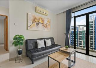 Golf View Apartment 2BR - Spacious, Comfortable - Pondok Indah - 8