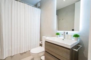 Modern 2BR Prime Las Condes Escape for 4 Guests - 2