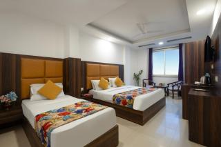 Hotel Tela Plaza Near IGI Airport Delhi - 1