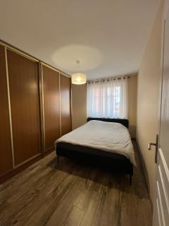 Bright F4 apartment close to everything - 6