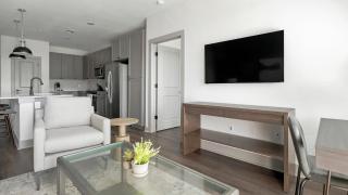 Landing Amazing 2BD Gym Courtyard - 8