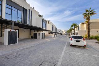 Danah Bay Beachside Private Villa - 9