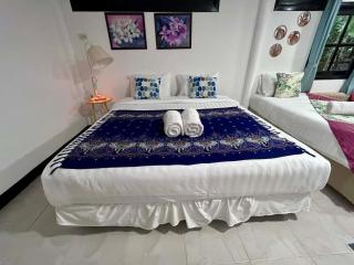 Hayar House's Cabin house at kantiang bay -  - 1