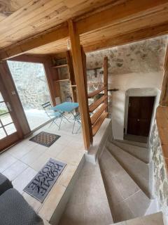 Gite indépendant, calme, campagne, style intérieur chalet - 3