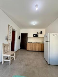 Del Valle Centro 4 - 4