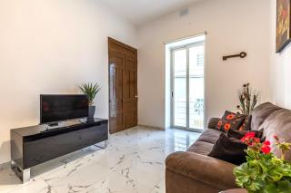 Stay Steps Away From Sea - 7