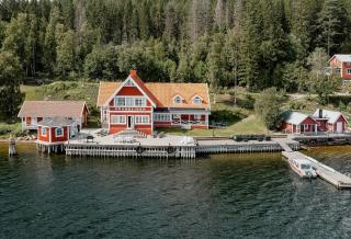 Historic Summer House By The Water On Ulvön - 0