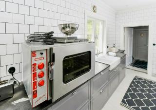 Historic Summer House By The Water On Ulvön - 4