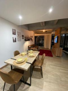 Art, design and urban life in Medellín loft - 1