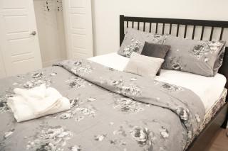 Spacious Oakville Getaway Perfect for Families - 6