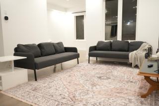 Spacious Oakville Getaway Perfect for Families - 7