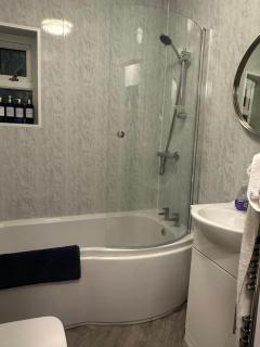 Field View Spacious 2-bed, Parking, Workspace, Countryside Walks - 4