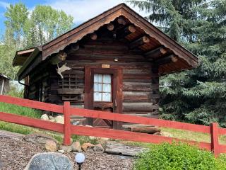 Nakiska Bear Ranch - 7