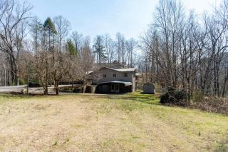 Little Smokys Retreat , 5 Bedroom , Only 10 min to Gatlinburg and Pigeon Forge! - 8