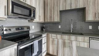 Landing Stylish 1BD Game Room Courtyard - 9