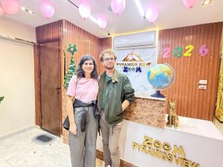 Zoom Pyramids View inn - 4