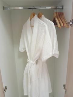 Cozy Condo Near Mall and Airport with Wi-Fi and Netflix - 9