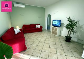 Roberta House Il Tuo Rifugio per Concerti, Eventi e Fiere - 9