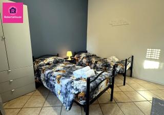 Roberta House Il Tuo Rifugio per Concerti, Eventi e Fiere - 7