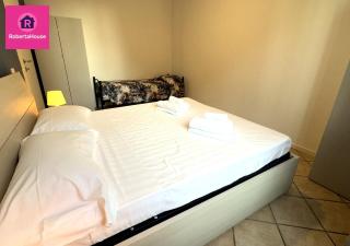 Roberta House Il Tuo Rifugio per Concerti, Eventi e Fiere - 5