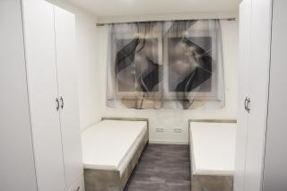 Five Rooms - 2