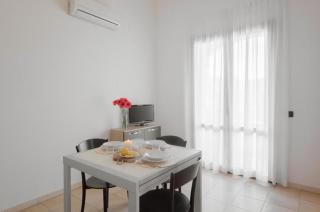 Inviting Rina Sea Apt 1BR - 1