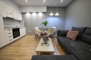 Home Select Tirana 9 - 2