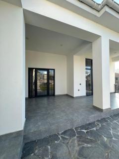 White guest house - 8