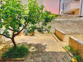 Gemelli House - City Center - 6