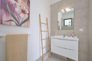 SeaSide Apartment, 3 bedroom, sea view - 4