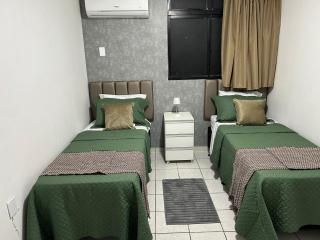 Amplo apto 4 quartos a 100m da praia 2 vagas - 4