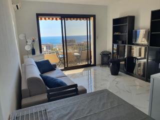 Le Balcon des Sanguinaires - studio cosy avec vue sur le Golfe d'Ajaccio et les Îles Sanguinaires - 5